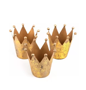 Bougie Votives de charme avec une ambiance en forme de couronne aux détails complexes pour tout espace intérieur. - Product Image 1