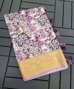 Magnifique saree de mariage pour filles avec un beau tissu organza et une broderie de mariée exclusive pour les occasions spéciales - Product Image 5