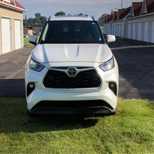 En stock bastante usado Toyottaa Highlander SUV 2013-2023 Venta caliente pedido al por mayor listo para la venta - Product Image 2