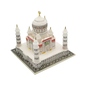 Taj Mahal de haute qualité fabriqué à la main avec du marbre blanc Makrana pour les acheteurs.