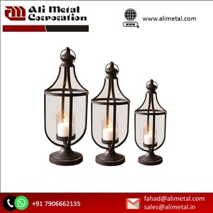 Portavelas de madera de estilo europeo, farol de cristal de hierro a prueba de viento, forma de casa, decoración de Navidad, hogar, ecológico, hecho a mano - Product Image 5