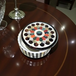 Joyero de Mármol de Alta Calidad, Forma Redonda, Organizador de Joyas Multiusos, Exquisita Decoración para el Hogar y Obsequio - Product Image 1