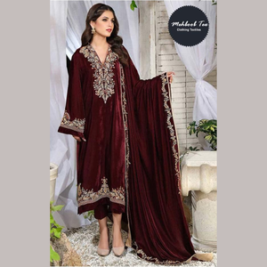 Lancement du fabricant exclusif de la belle collection de costumes en velours pur de créateur par Royal Export à Surat Gujarat - Product Image 3