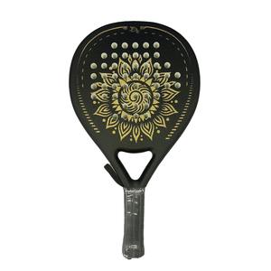 ไม้พายคาร์บอนไฟเบอร์ประสิทธิภาพสูงพร้อมพื้นผิวลายฟุตบอล 3 มิติ ดีไซน์ใหม่แกนโฟม EVA รูปทรงเพชร - Product Image 1