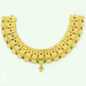 Venta al por mayor de collares de oro de 14K 18K 24K, conjunto de joyas de diseño floral tradicional, collares de moda chapados en oro de latón. - Product Image 4