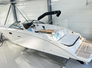 Sulle vendite barche a raggi di mare 400 Sundancer , Sea Ray 270 SDX, Sea Ray S L X 260 fuoribordo, Sea Ray 310 S L X-OB curise yacht cabina - Product Image 2