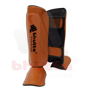 Espinillera unisex con logotipo personalizado hecha de cuero para la protección de la pierna de compresión Warm Shin Pad Guard - Product Image 1