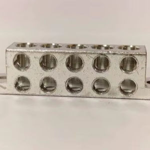 Connecteur de borne haute capacité à barre de liaison neutre en laiton à 10 circuits pour cartes de distribution industrielle et construction de panneaux - Product Image 1