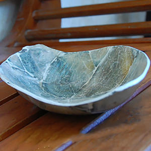 Artesanía con Conchas, Tazón Decorativo, Arte Indonesio, Joyería de Conchas Marinas, Bandeja de Conchas, Artesanía con Estilo, Tallada y Pulida con Motivos Decorativos - Product Image 2