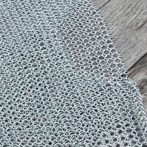 Camisa sin mangas de cota de malla de aluminio antiguo medieval hecha a mano recreaciones ligeras disfraz fantasía eventos Huberk venta al por mayor - Product Image 2