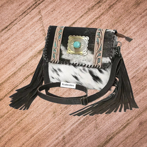 Bolso cruzado hecho a mano de tendencia con parche de metal y diseño de piedra turquesa en la parte trasera de cuero encogido de grano completo con solapa - Product Image 3