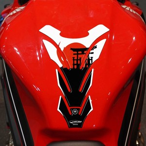 Adesivi Grafici Giapponesi 3D per Serbatoi Moto - Product Image 1
