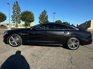 JAGUAR XJ R-SPORT 2018 d'occasion, conduite à gauche/droite - Product Image 2