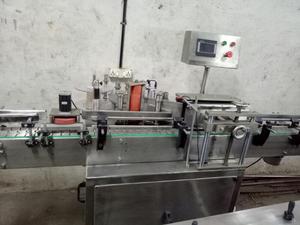 Máquina Llenadora Automática Multicabezal Servocontrolada Más Vendida para Botellas y Envases, Utilizada para Leche y Jugos, Disponible para la Venta - Product Image 3