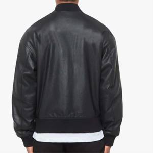 Blouson aviateur en cuir noir Boxy coupe courte avec cuir végétalien de qualité supérieure et construction durable - Product Image 3