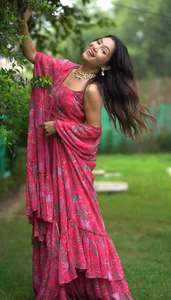 Choli Exclusivo de Georgette Estampado con Falda Sharara Amplia y Dupatta con Volantes, Calidad Premium a Precio de Mayoreo - Product Image 4