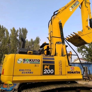 Excavatrice sur chenilles Komatsu PC200-8N1 d'occasion en bon état disponible à la vente - Product Image 1