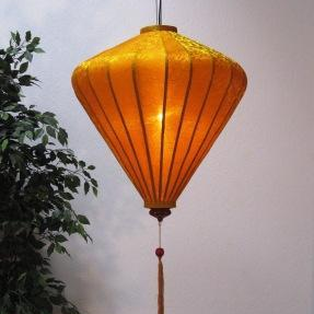 Linterna colgante en forma de diamante Hoi An, linterna de seda de bambú hecha a mano de Vietnam para restaurante, hogar y estilo de eventos - Product Image 2