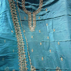 Diseñador moderno sin coser bordado a mano hermosos trajes de seda Premium para mujeres moda india-estilo tradicional hacia adelante para - Product Image 1