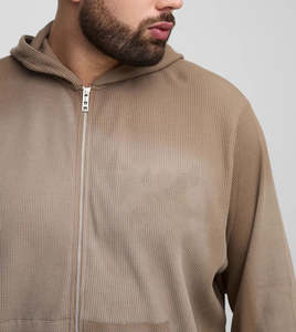 Conjunto de 2 Piezas para Hombre, Diseño Nuevo, Estilo Urbano, Satinado, Bordado, Estilo Sun Fade, Cómodo, Corte Regular, Logotipo Personalizado - Product Image 2