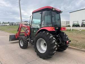 รถแทรกเตอร์การเกษตรขายดี Mahindra 255 DI Power Plus ขับเคลื่อน 4 ล้อ 40 แรงม้า ประสิทธิภาพสูงเพื่อการเกษตรที่ราบรื่น - Product Image 4