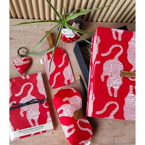 Caja de Regalo de San Valentín Tiger Blaze - Product Image 2