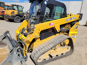 2021 CAT 249D3 CARGADOR DE PISTAS CON OPCIONES COMPLETAS Y BAJA 490 HRS T468 - Product Image 2