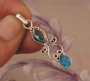 Pendentif en argent sterling 925 fait à la main avec deux pierres de topaze bleue suisse, pierre de naissance de décembre, cadeau de bijoux - Product Image 2