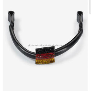 แถบคิ้วหนังแท้คุณภาพสูงในหนังสีดำนุ่มเย็บหรูหราด้วยคริสตัลธงแนบ - Product Image 6