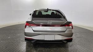 Hyundai Elantra SEL 2023 disponible à la vente / Voiture d'occasion propre et sans accident, sans aucun défaut / Conduite à gauche, boîte automatique - Product Image 4