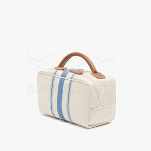 New Arrival Cordura <b>Makeup</b> Pouch Durable <b>Vanity</b> Bag Zipper Closure Fashionable Letter Pattern Design Customizable Colors & Logo - Product Image 2