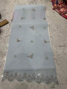 Tissu de soie de qualité supérieure avec des perles de travail manuel complexes, parfait pour les lehengas de mariée, les robes de couture et l'exportation - Product Image 4