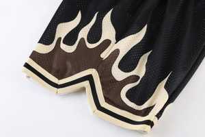 กางเกงบาสเก็ตบอลขาสั้นตาข่ายระบายอากาศแห้งเร็วพิมพ์โลโก้ตามสั่งสำหรับฤดูร้อน สไตล์สตรีทแวร์ สำหรับผู้ชายและผู้หญิง - Product Image 3