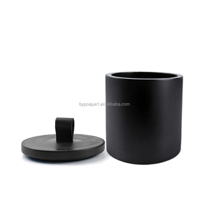 Grandes bougies parfumées rondes en cire de soja noires avec poignée en cuir, vente en gros d'usine, bougies de mariage, couleurs personnalisables - Product Image 6