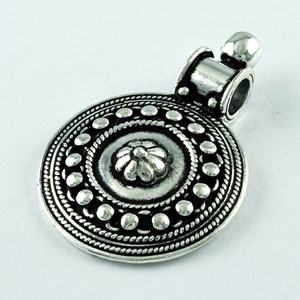Pendentif vintage en argent sterling 925 bijoux de forme ronde oxydés directement d'Inde grossiste - Product Image 3
