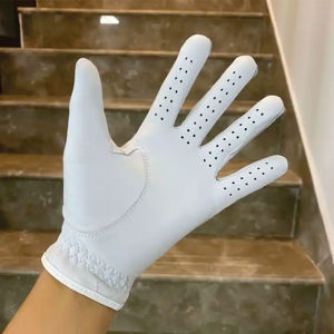 ถุงมือกอล์ฟหนังแท้และหนัง PU จากปากีสถาน - Product Image 1