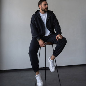 Conjunto Deportivo de Invierno para Hombre, Talla Grande, Color Sólido, Marca Privada OEM, Sudadera con Capucha y Pantalones Personalizados con Logotipo, 2 Piezas - Product Image 2
