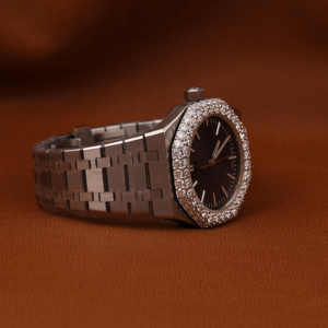 Reloj de Pulsera para Hombre, Clásico, Negro, con Fecha, Movimiento de Cuarzo Analógico, Acero Inoxidable de Lujo, Resistente al Agua 20 BAR, Bisel con Diamantes Moissanite - Product Image 3