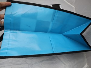 ถุงผ้า PP ที่มีด้ามจับสำหรับช้อปปิ้งรูปทรงขาวและดำ E vietnampackagingmanufacturer.com ขายส่งจากโรงงานเวียดนาม - Product Image 2