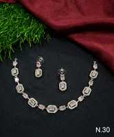 ENSEMBLE DE COLLIER DE MARIÉE EN DIAMANT AMÉRICAIN ET BOUCLES D'OREILLES CLASSIQUES ET DE HAUTE QUALITÉ ENSEMBLE DE BIJOUX DE MARIAGE POUR FEMMES DE STYLE CLASSIQUE