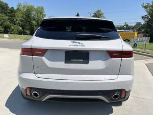 Bien mantenido limpio 2022 Jagua-r SE - Product Image 6