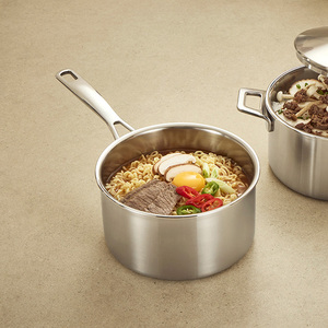 Casserole en acier inoxydable 316Ti titane Kuja de 18 cm avec couvercle - Product Image 1