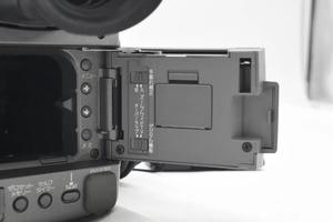 Excellente nouvelle caméra vidéo numérique Handycam DCR-VX1000 Sonys MiniDV couleur argent excellente - Product Image 2