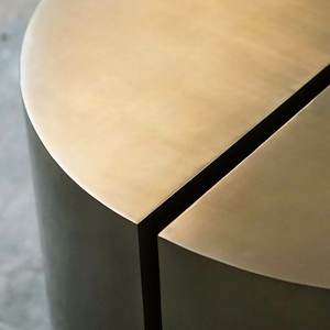 Mesa de centro de hierro moderna de alta calidad, diseño único hecho a mano con mesa central con acabado dorado para uso en la sala de estar - Product Image 2