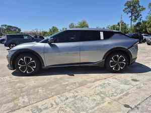 Used 2024 EV6 Wind RWD Left Hand <b>Drive</b> Leather Seats Rear Camera Excellent Condition Ready To <b>Drive</b> - Product Image 6