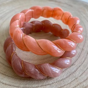 Brazalete de Resina con Acabado Artesanal para Mujer, Joyería de Moda de Diseño Hecha a Mano, Brazalete de Resina y Pulsera de Resina - Product Image 1