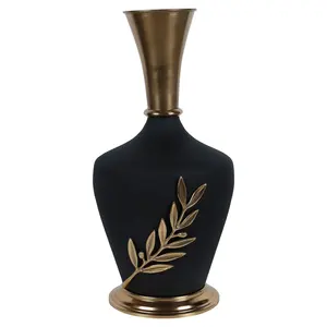 Florero de Metal Negro Mate para Decoración de Hogar de Lujo, Bañera de Metal Pulido Premium Hecha a Mano para Exportación - Product Image 1