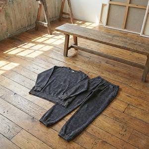 Sudadera con Capucha de Felpa de Algodón, Estilo Vintage, Corte Holgado, Dobladillo Sin Terminar, Lavado Mineral Estampado en Color Carbón Oscuro - Product Image 4