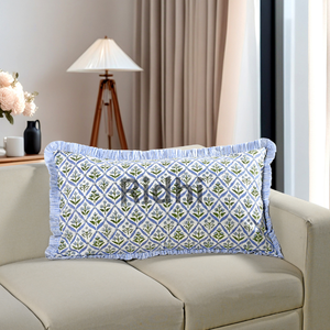 Housse de coussin lombaire RIDHI 20x36 à volants bleus en acier léger, motif floral, imprimé à la main sur coton, personnalisable, amovible, lavable, décorative - Product Image 4
