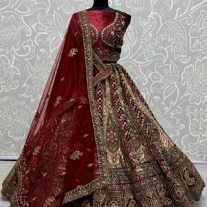 Diseñador Lehenga Choli Con Lentejuelas Y Trabajo De Hilo - Product Image 1